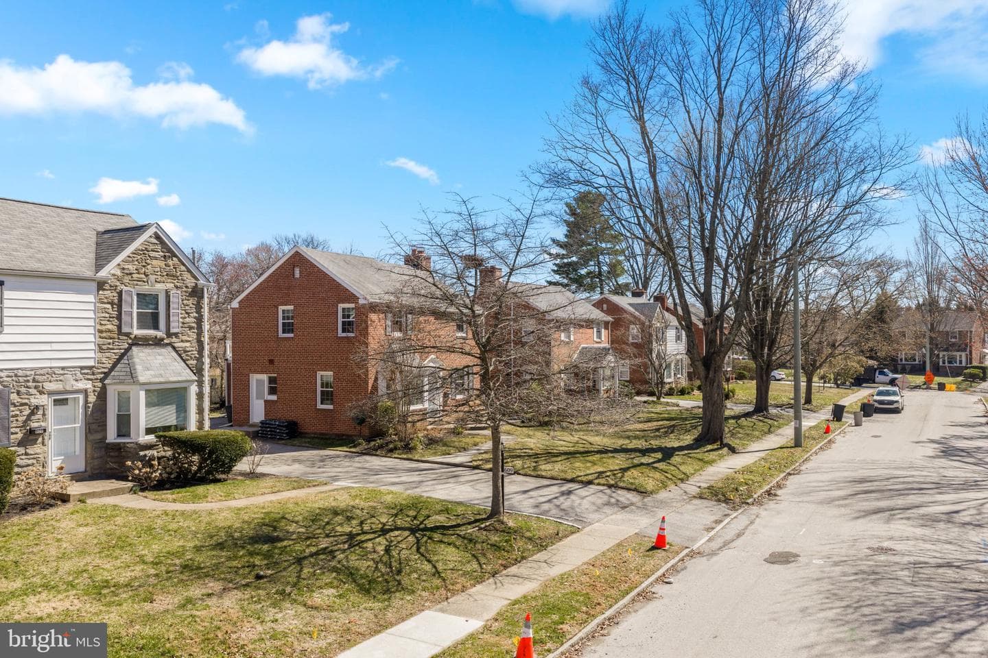 607 Latham Drive photo 35