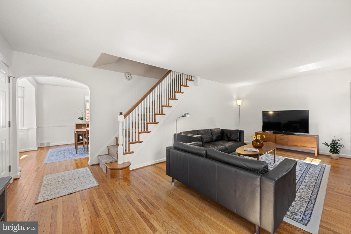 607 Latham Drive photo 8