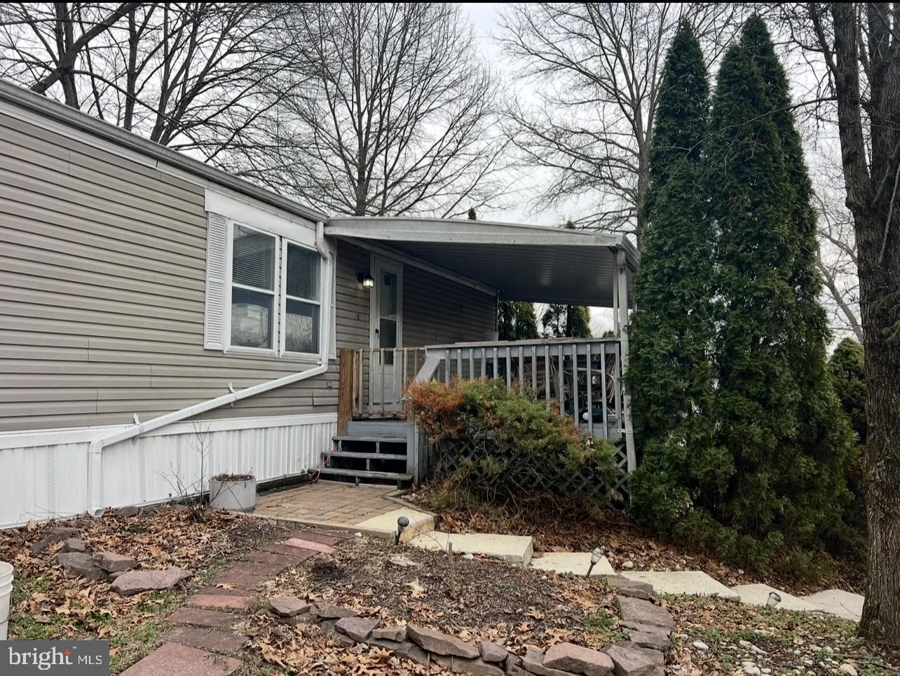 910 Lakeview Drive photo 6