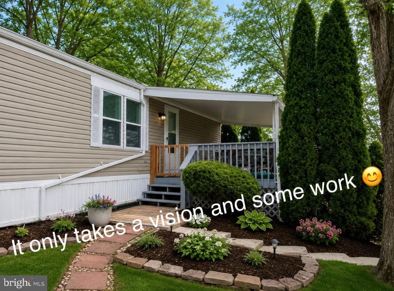 910 Lakeview Drive photo 7