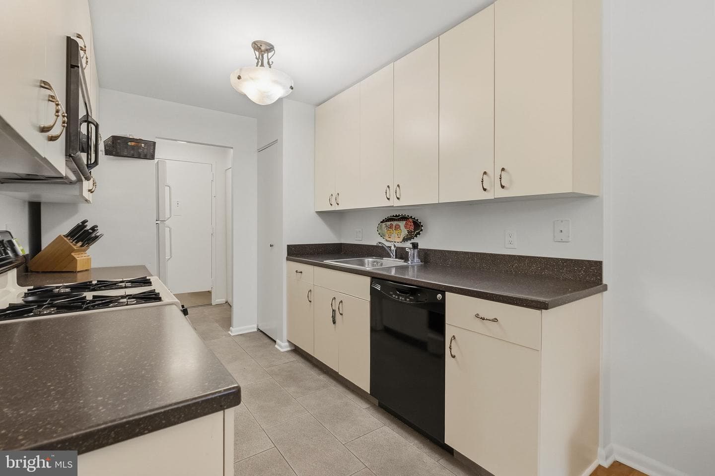 1655 Oakwood Drive #n205 photo 13