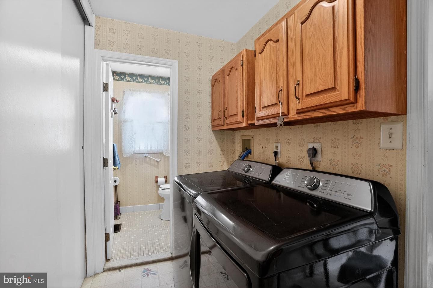 307 Sharon Court photo 15