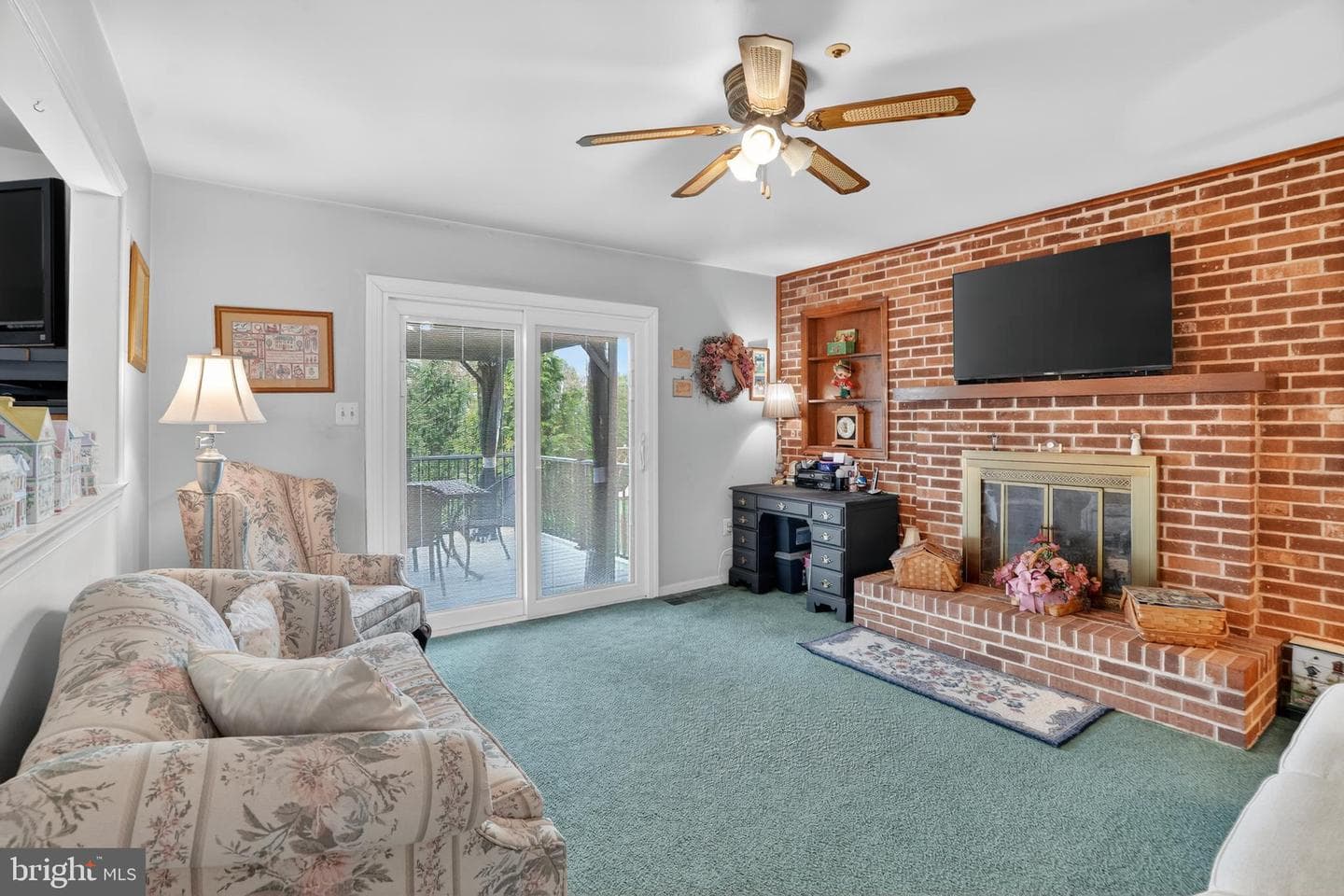 307 Sharon Court photo 16