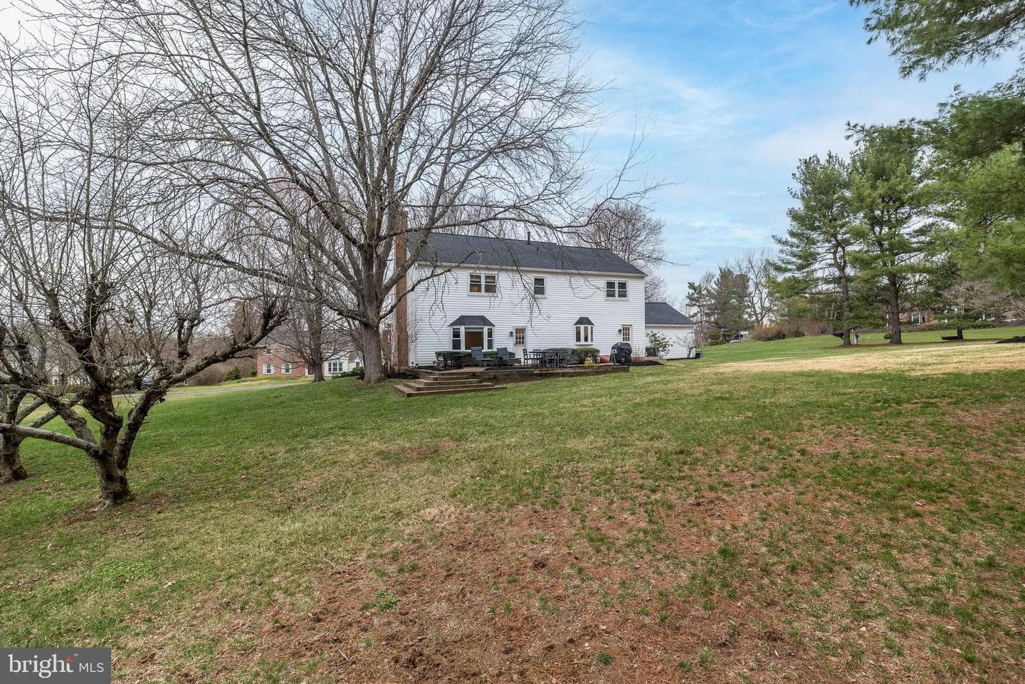 221 Stefan Place photo 73