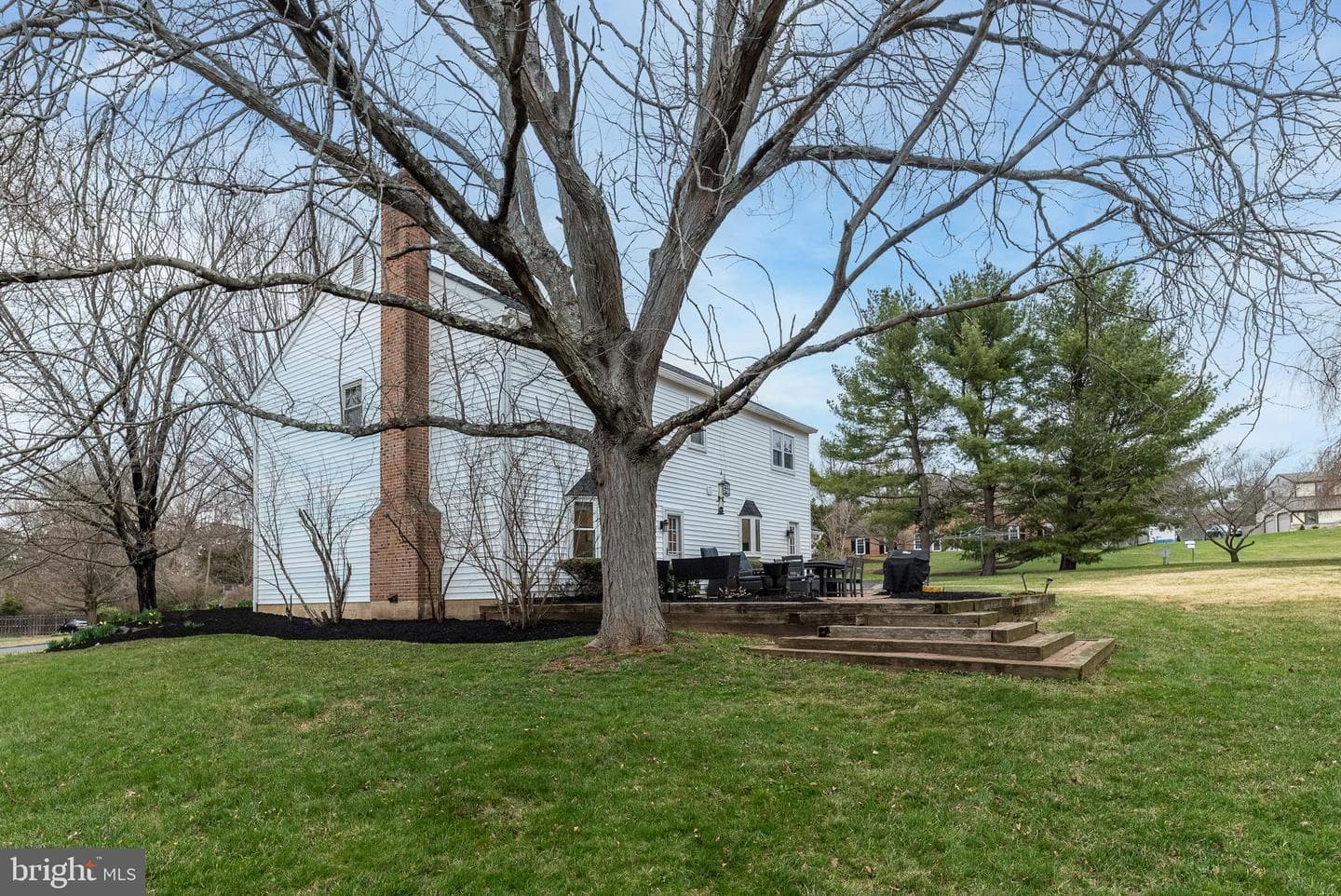 221 Stefan Place photo 79
