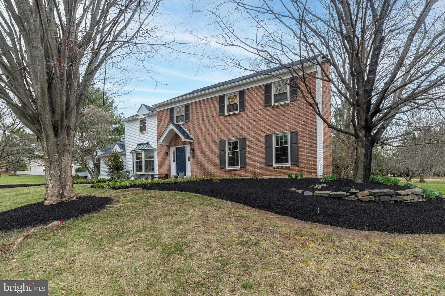 221 Stefan Place photo 80