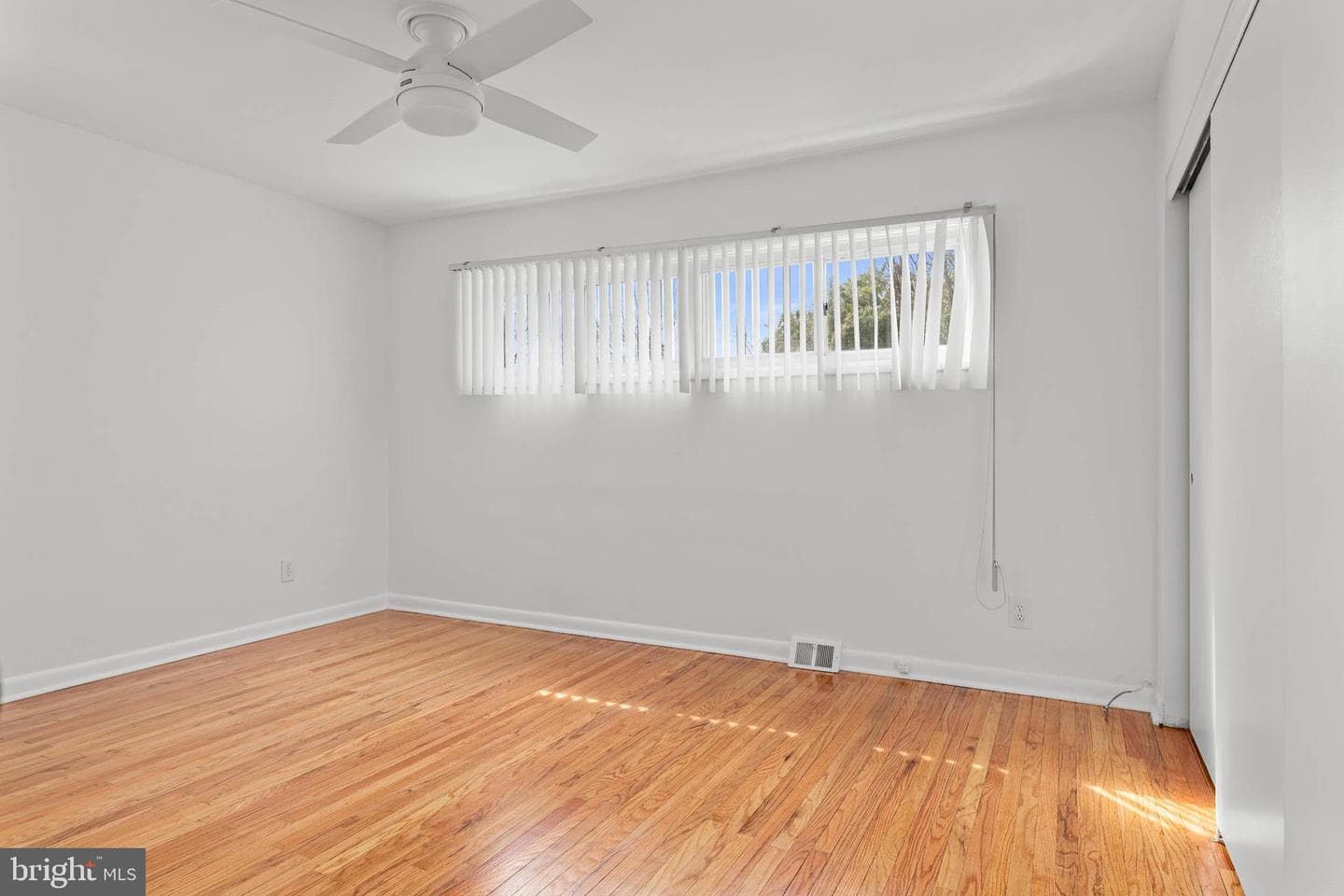 627 Wayland Road photo 26
