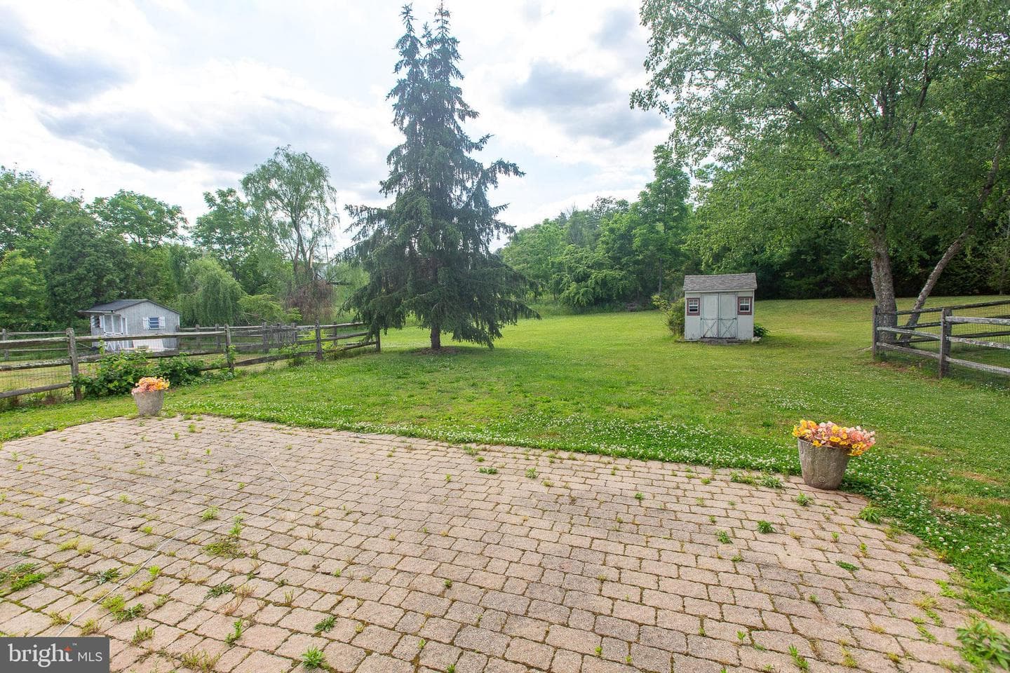 168 Regents Road photo 45