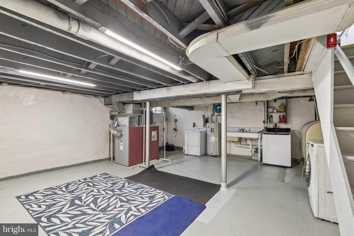 556 Anne Street photo 39