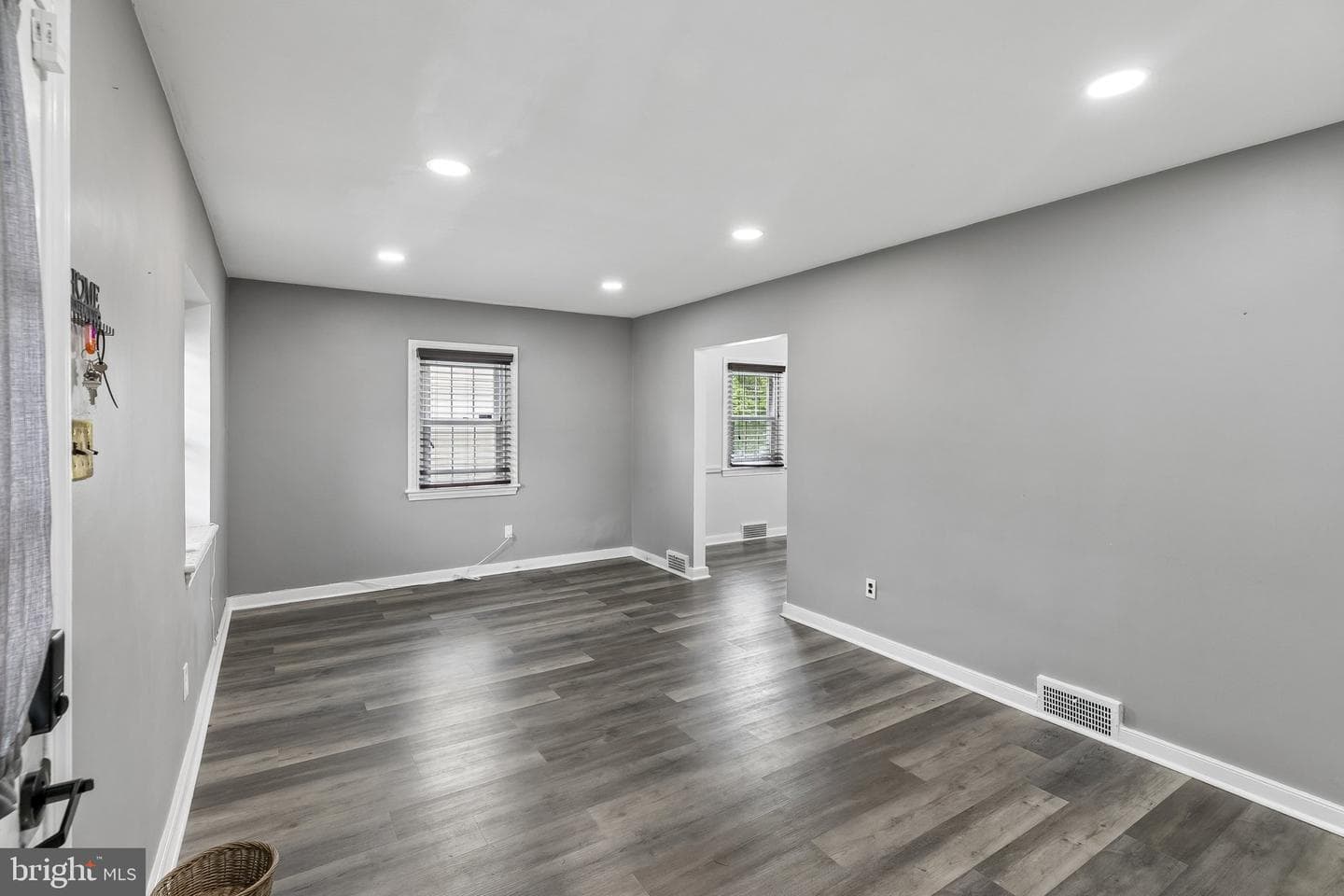 556 Anne Street photo 43