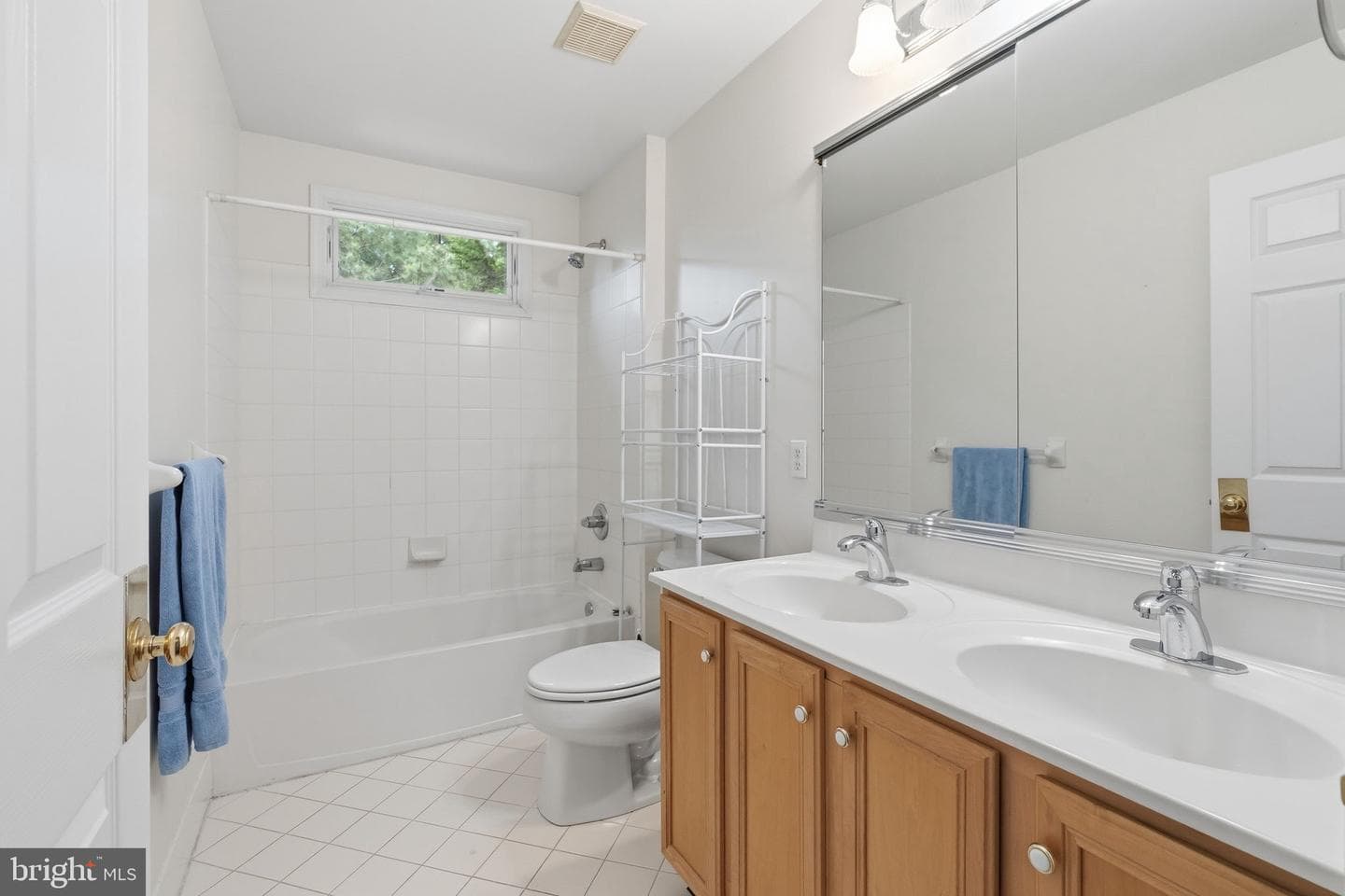 2111 Peregrine Circle photo 42