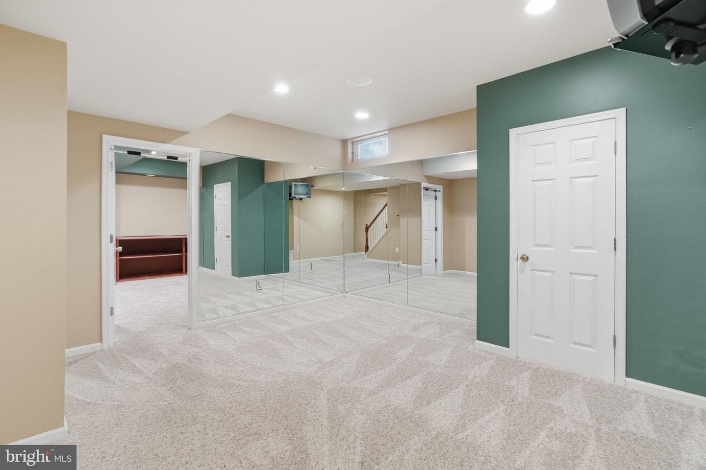 2111 Peregrine Circle photo 52