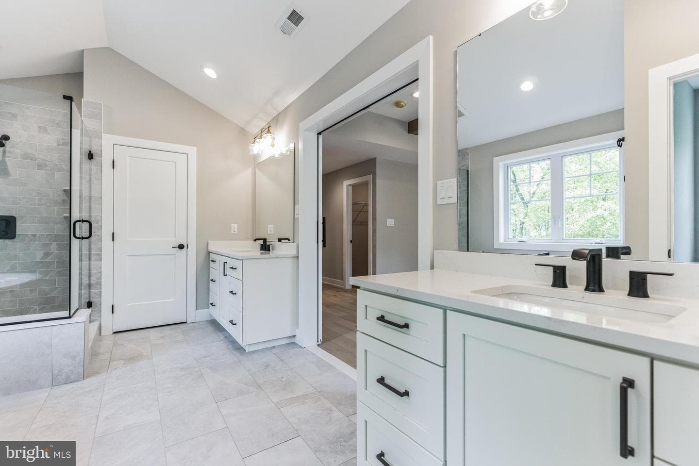 1080 Beech Hollow Road photo 17