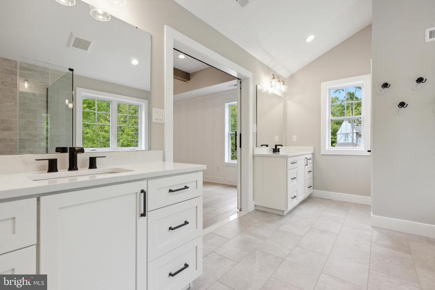 1080 Beech Hollow Road photo 18