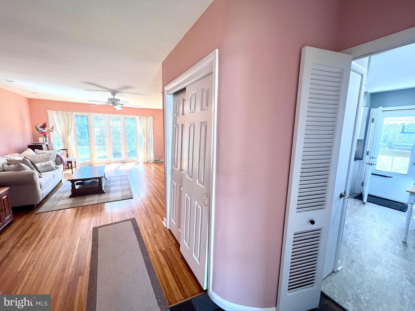 7919 Heather Road photo 5