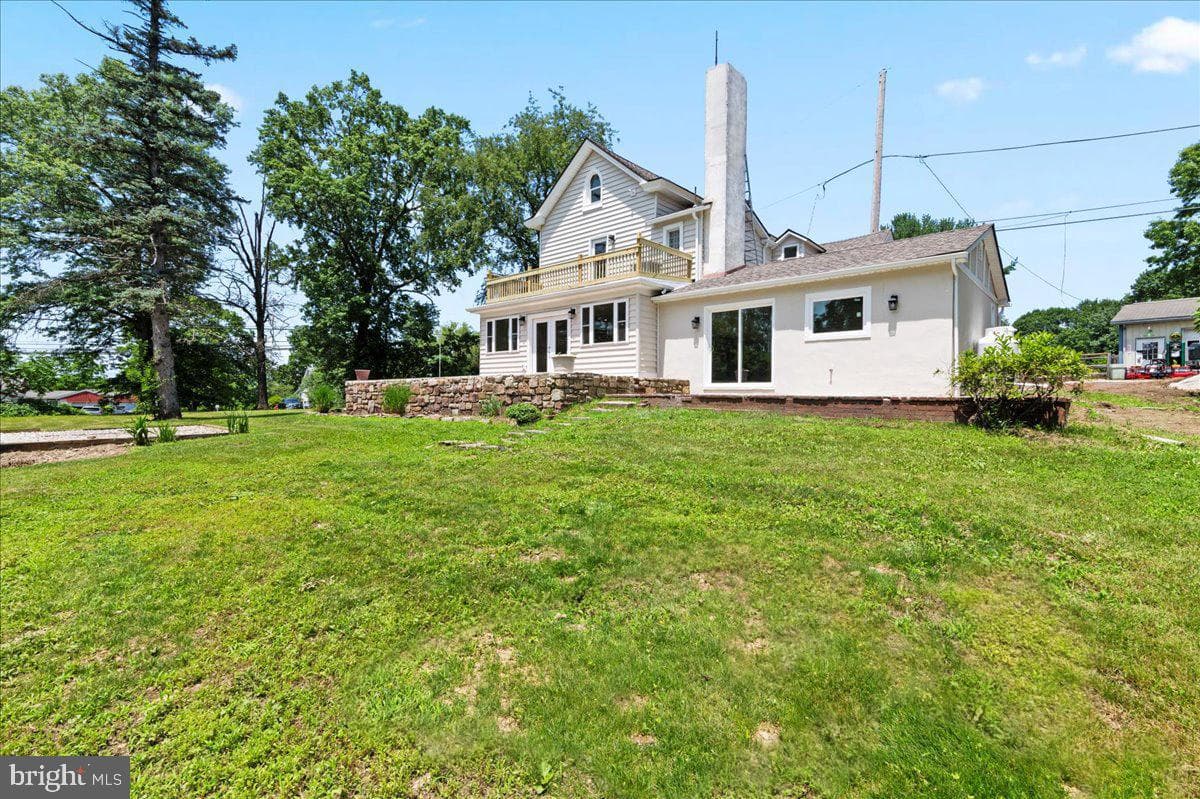 802 Collegeville Road photo 25