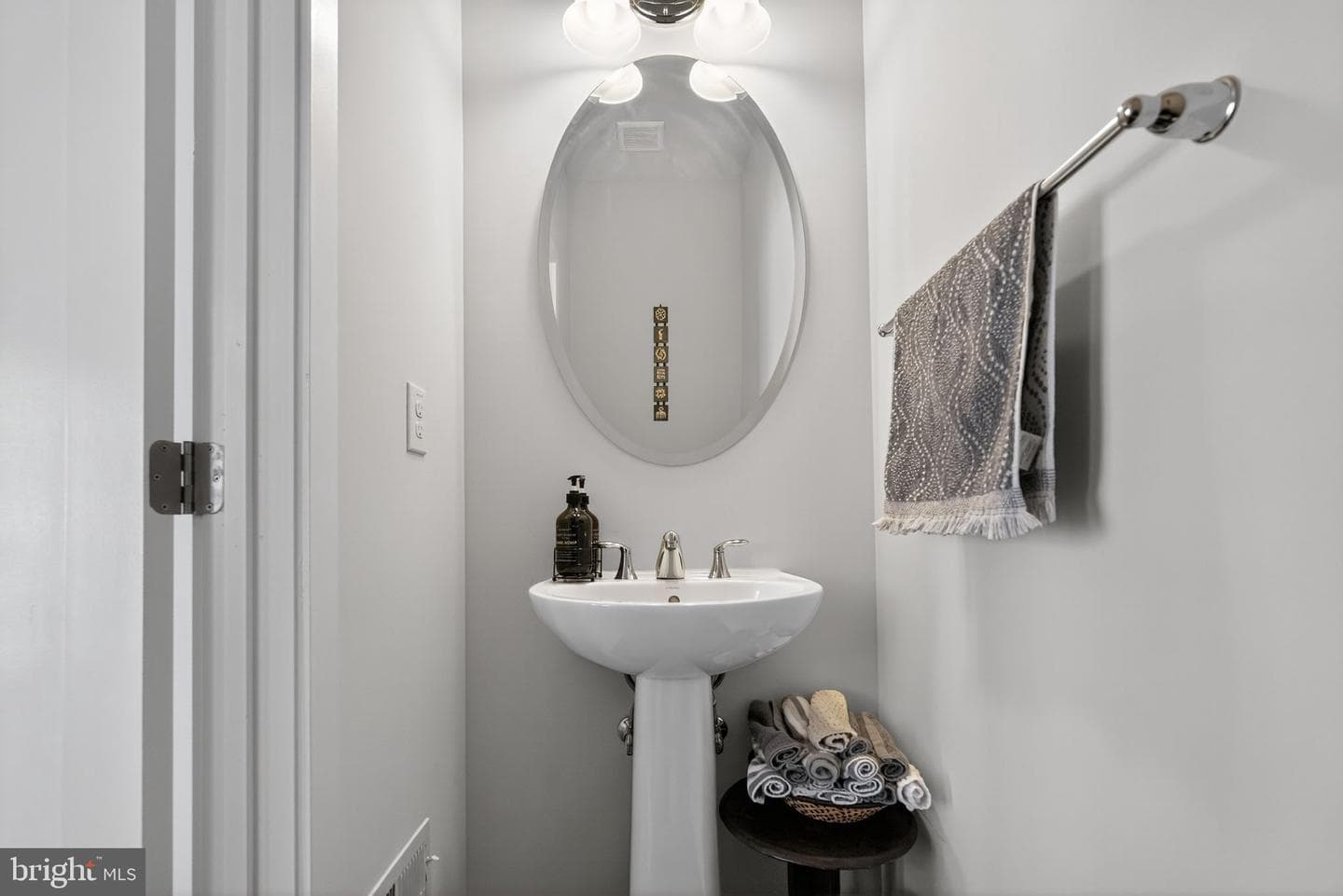 36 Jessop Lane photo 17