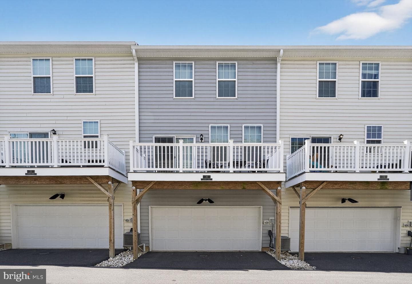 36 Jessop Lane photo 5