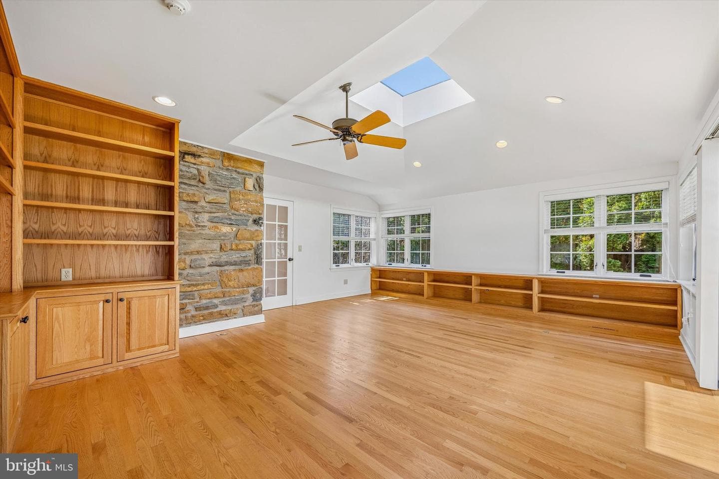 907 Cedar Grove Road photo 6