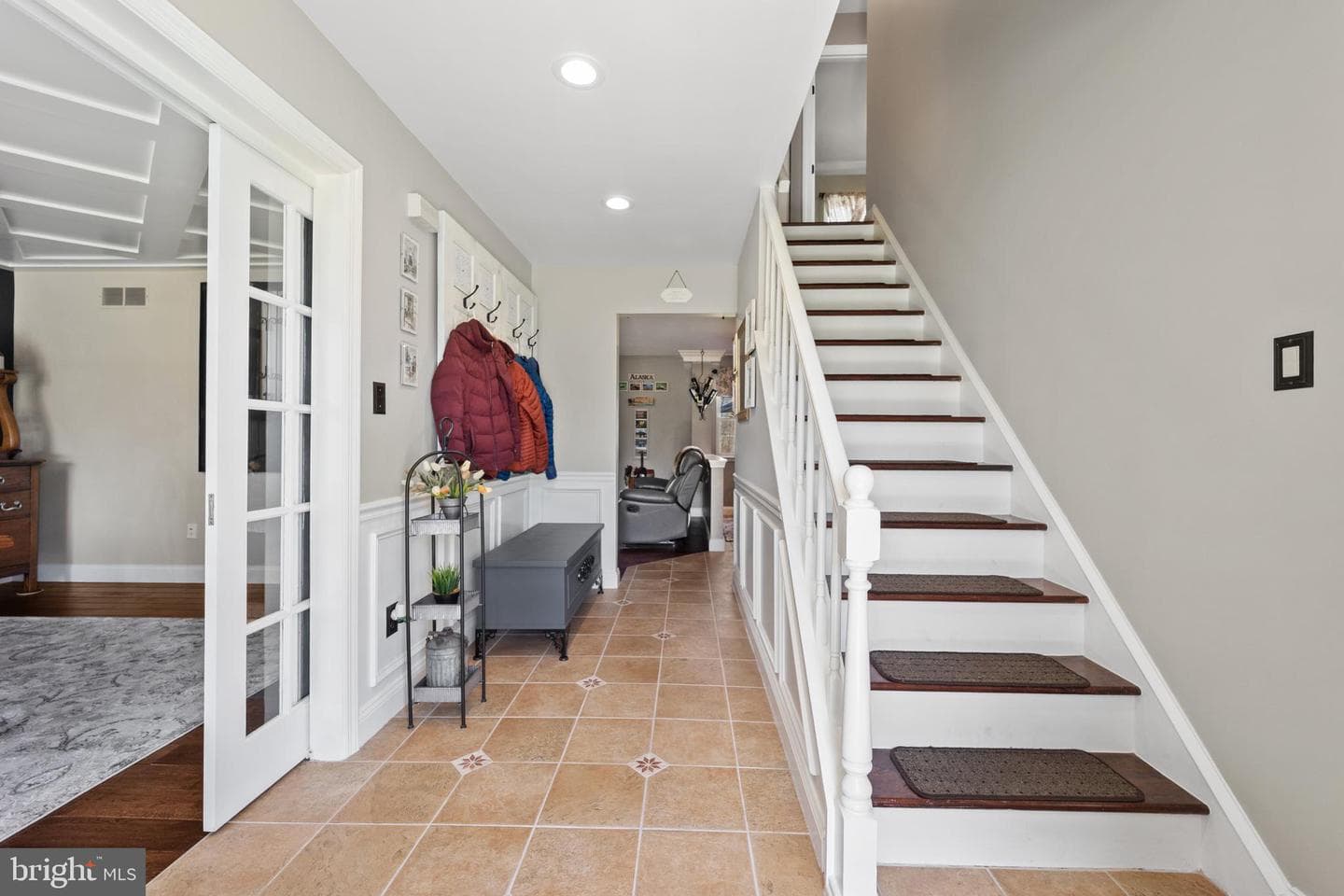 2288 Rebecca Drive photo 4
