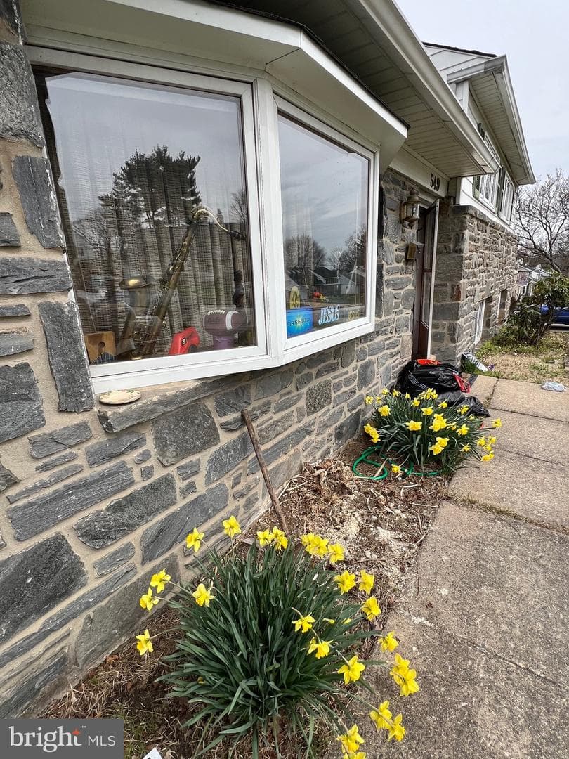 549 General Learned Road photo 3
