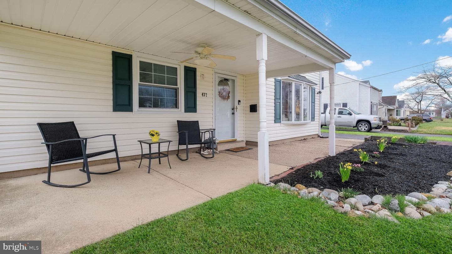 437 Newton Road photo 2