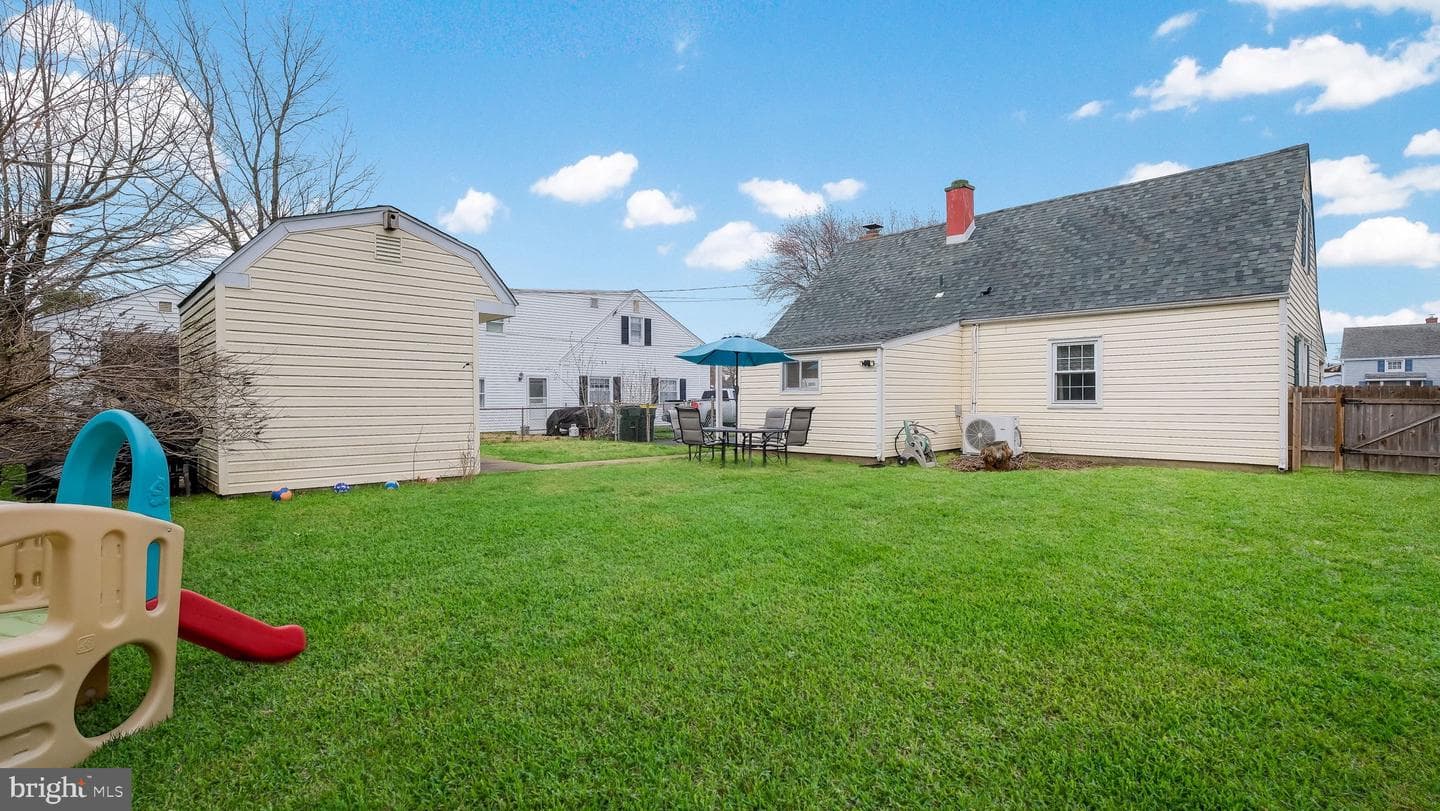 437 Newton Road photo 25