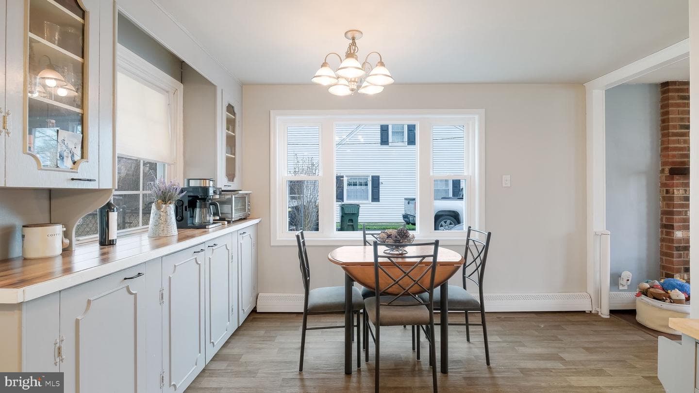 437 Newton Road photo 7