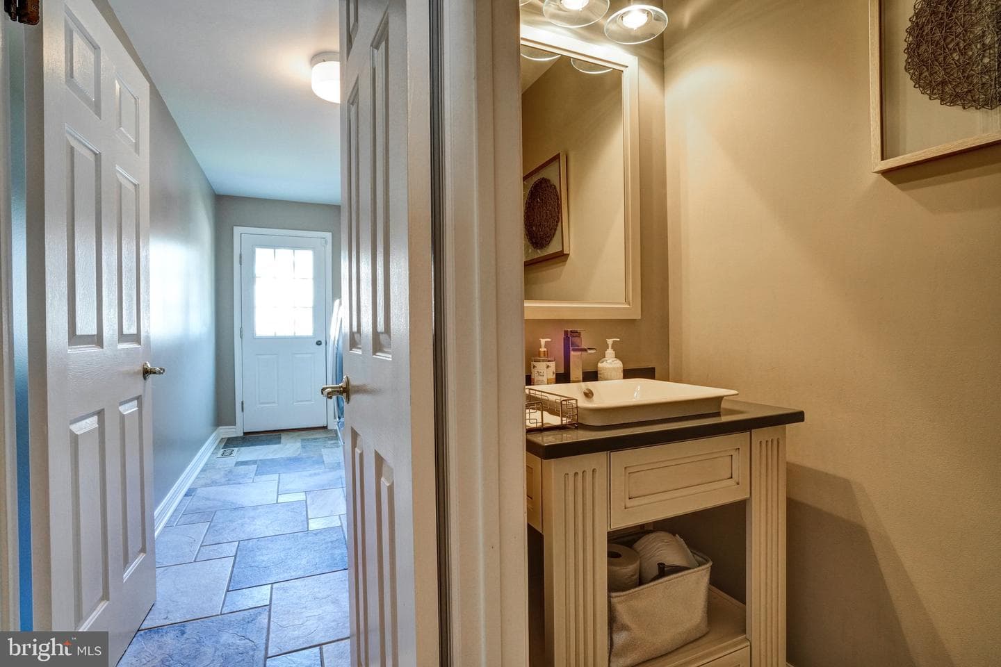 492 Shakespeare Drive photo 35