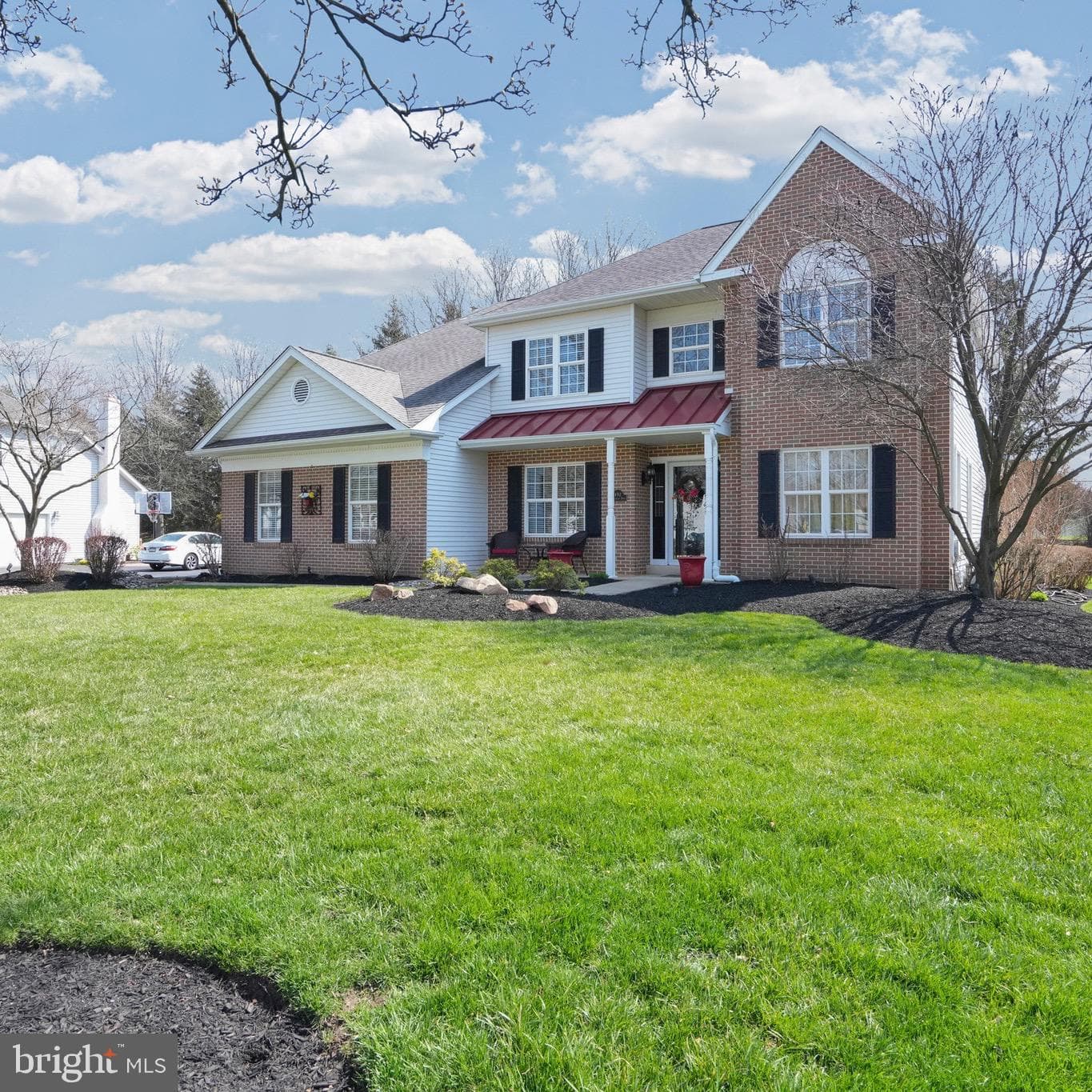 492 Shakespeare Drive photo 4