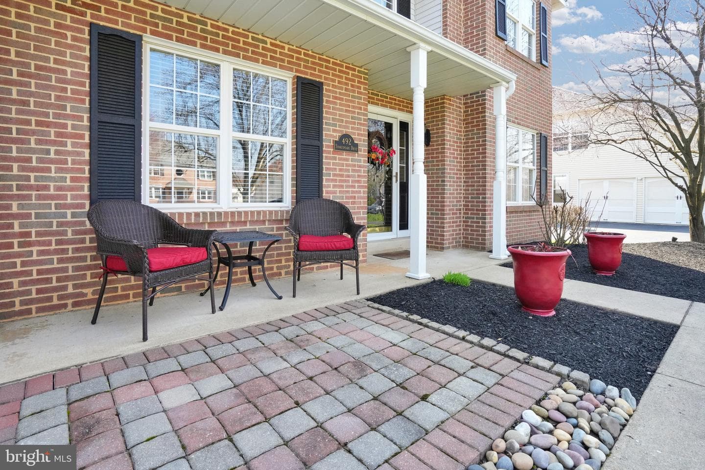 492 Shakespeare Drive photo 6
