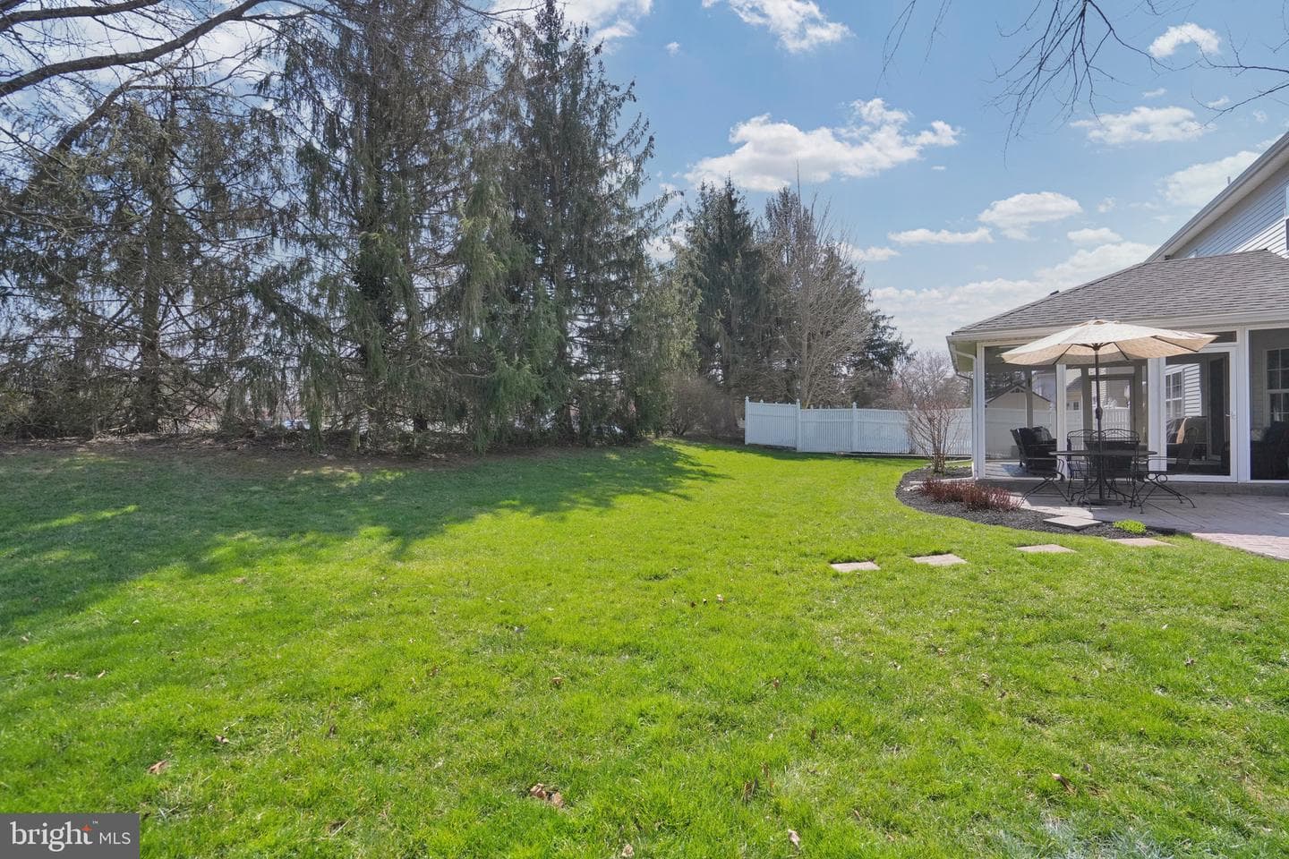 492 Shakespeare Drive photo 76
