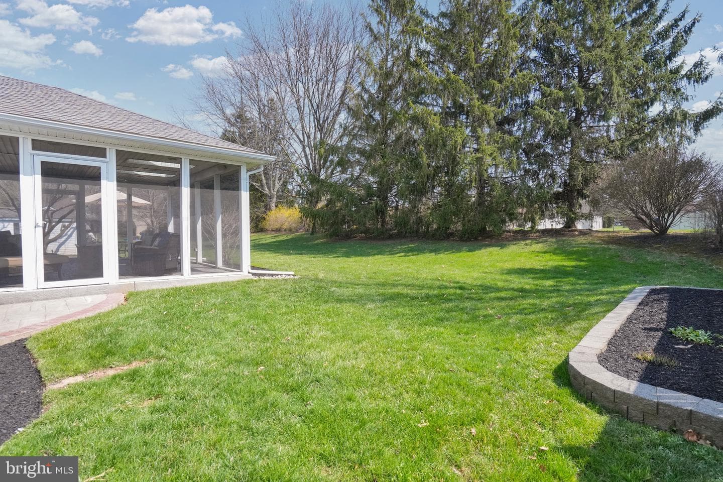 492 Shakespeare Drive photo 77