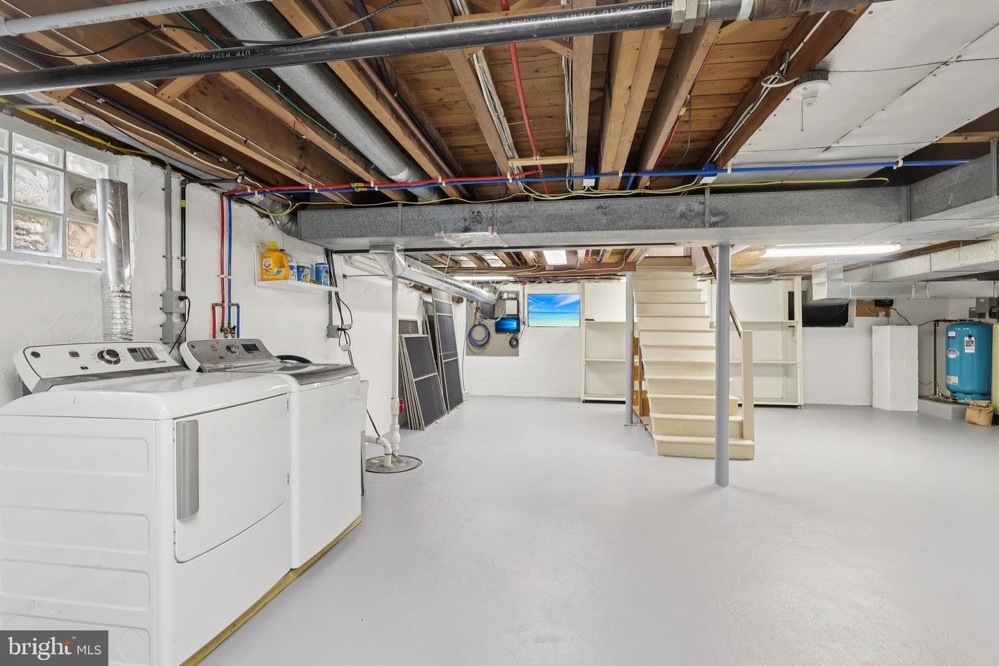 260 Mathers Road photo 56