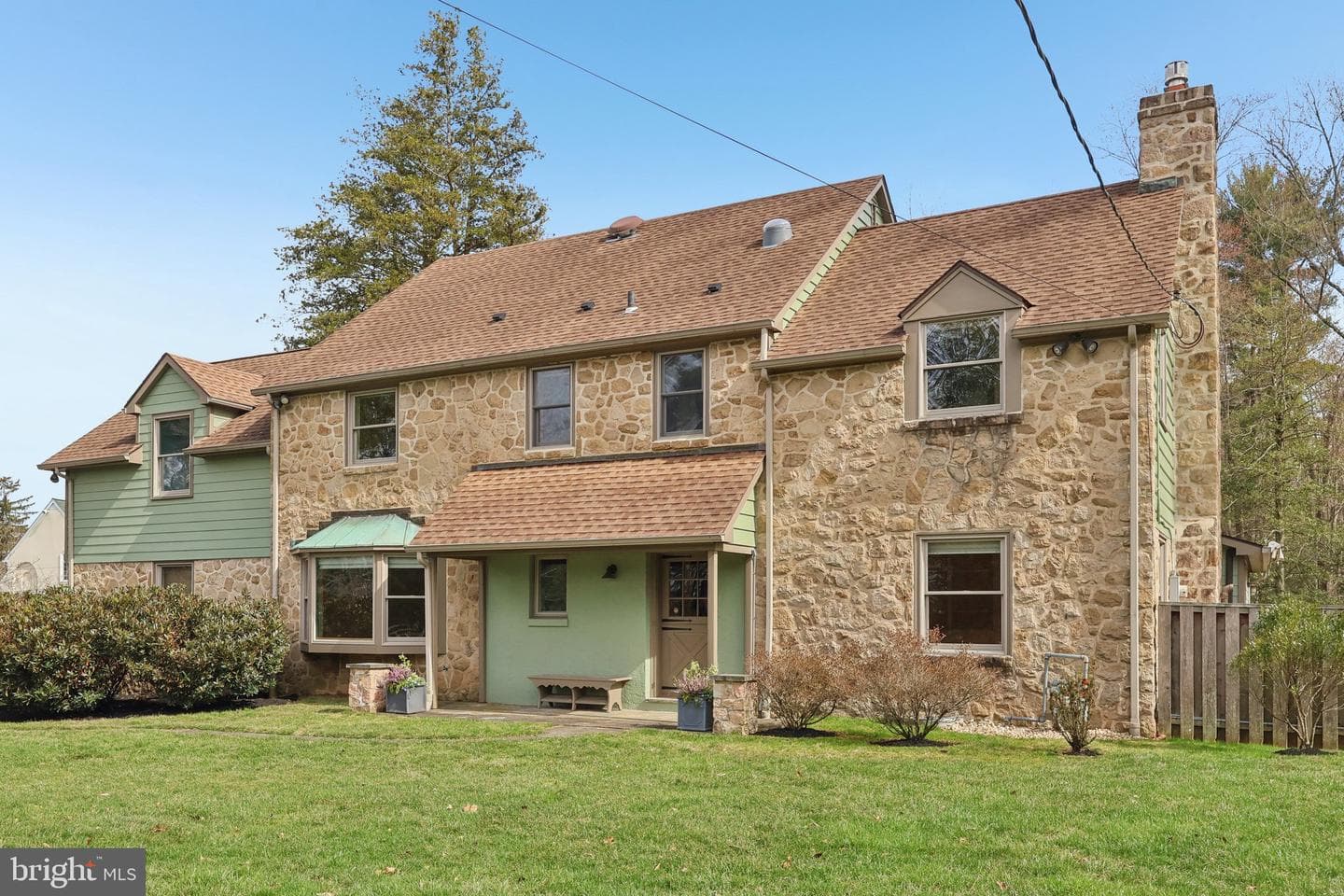 260 Mathers Road photo 7