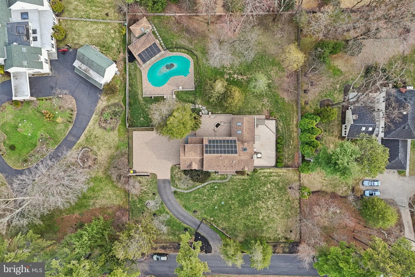 260 Mathers Road photo 76