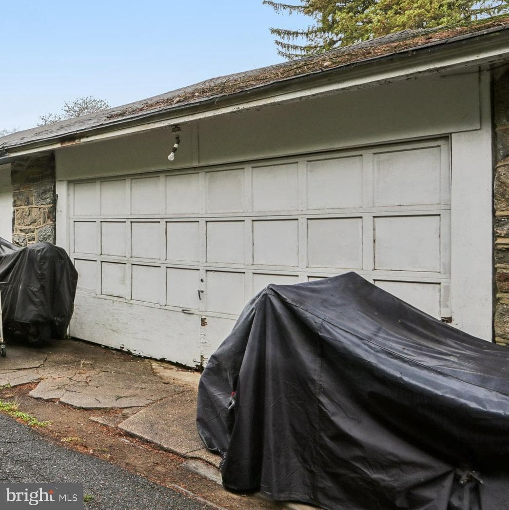 708 Meetinghouse Road photo 2