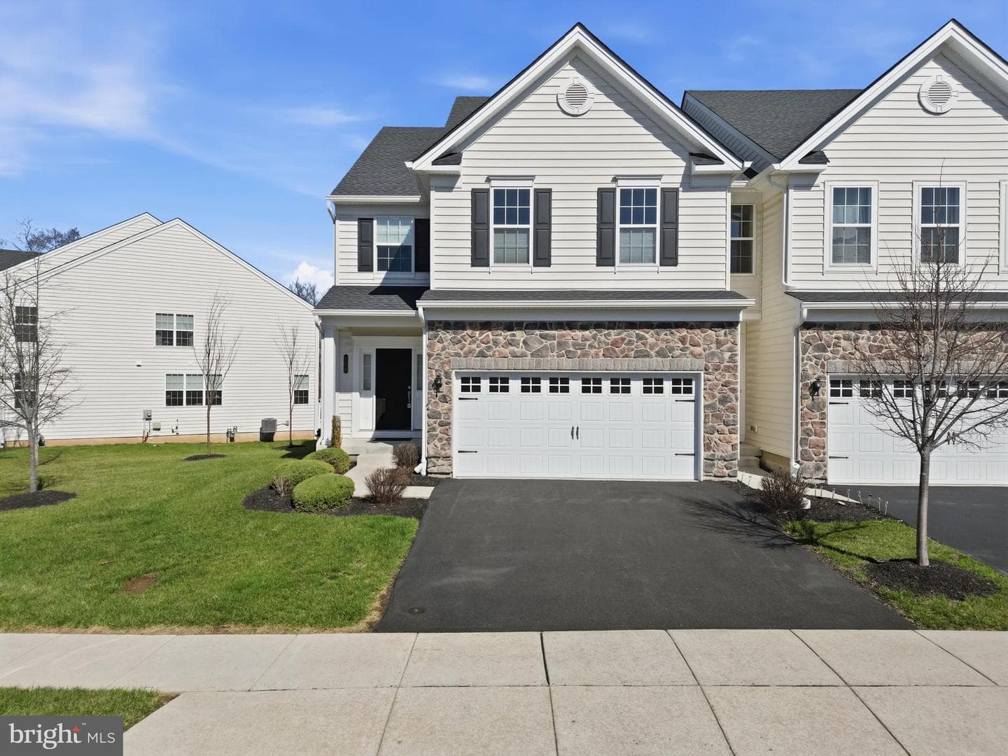 109 Briarwood Lane photo 3