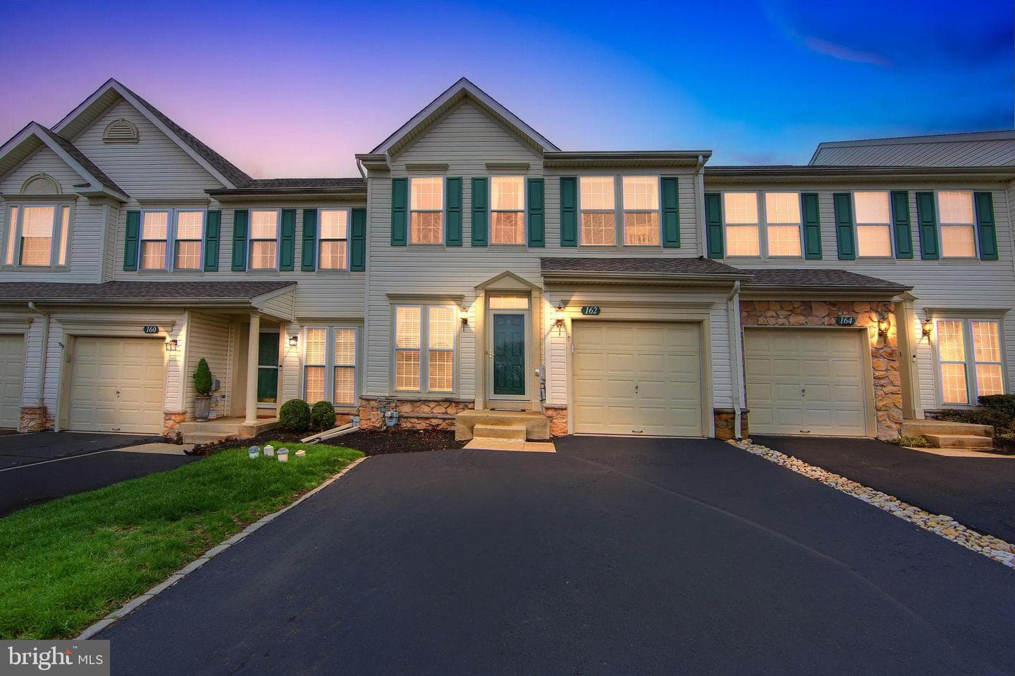 162 Royer Dr photo 4