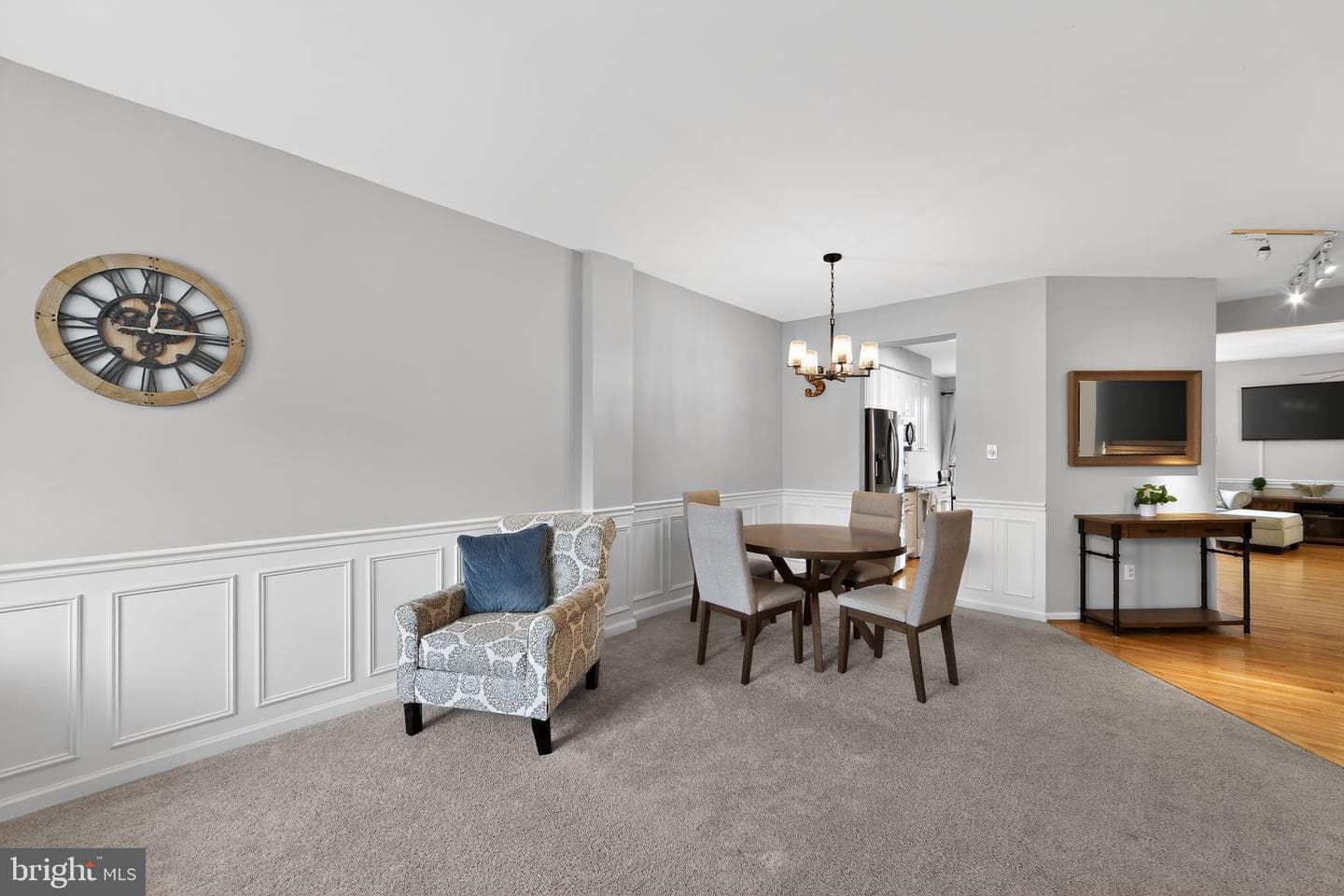 162 Royer Dr photo 9