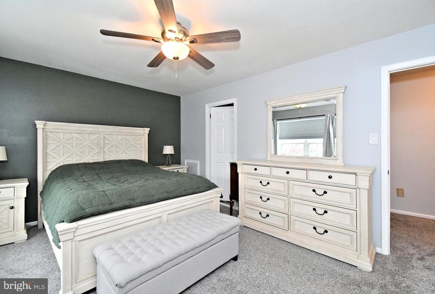 2442 Hillendale
