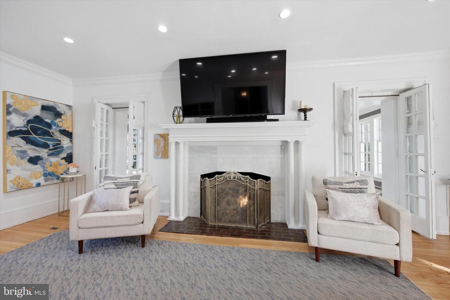 305 Wister Road photo 9