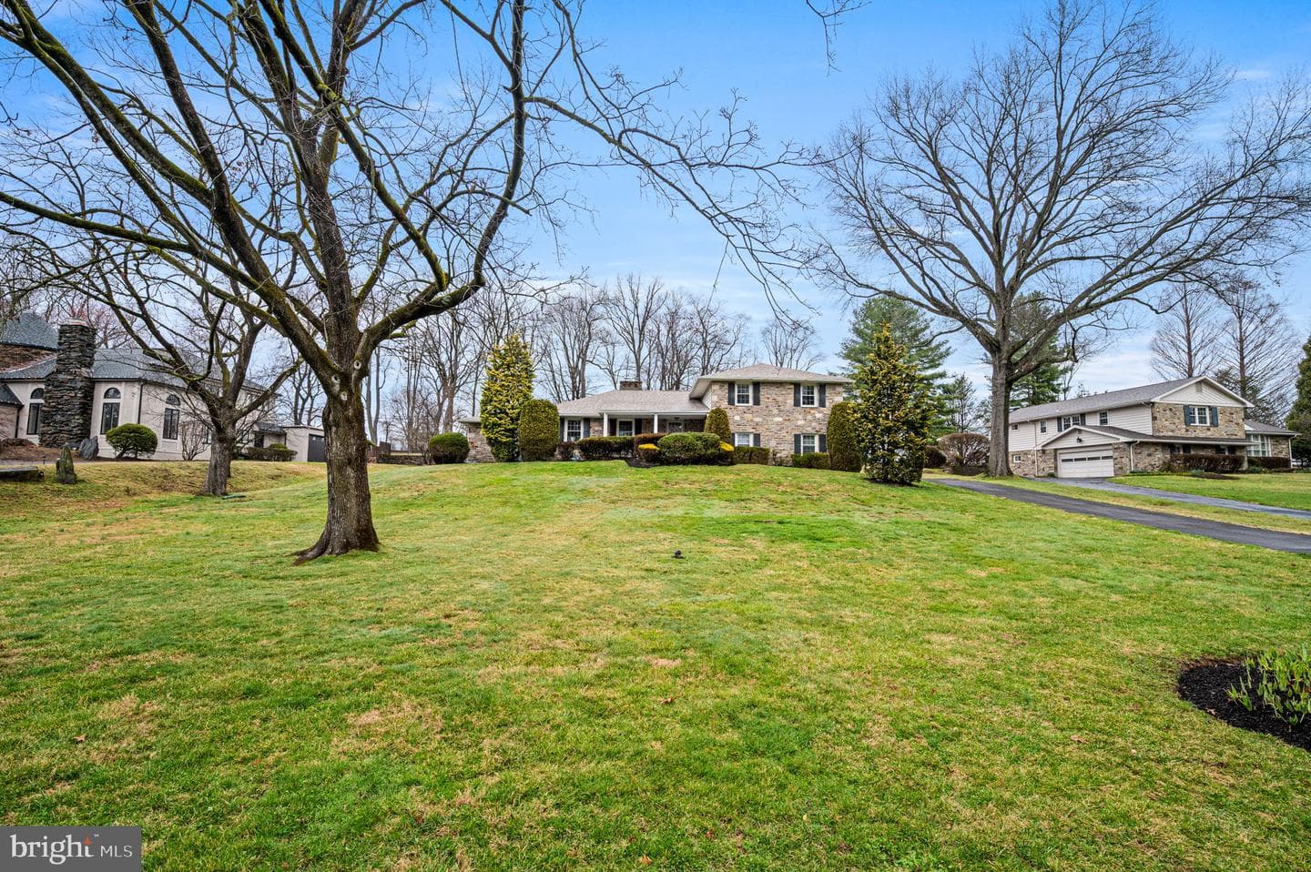 4129 Presidential Drive photo 2