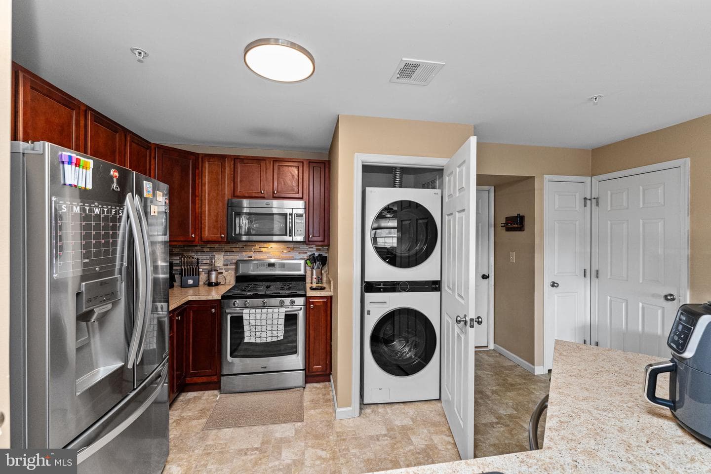2062 Berkeley Drive photo 7