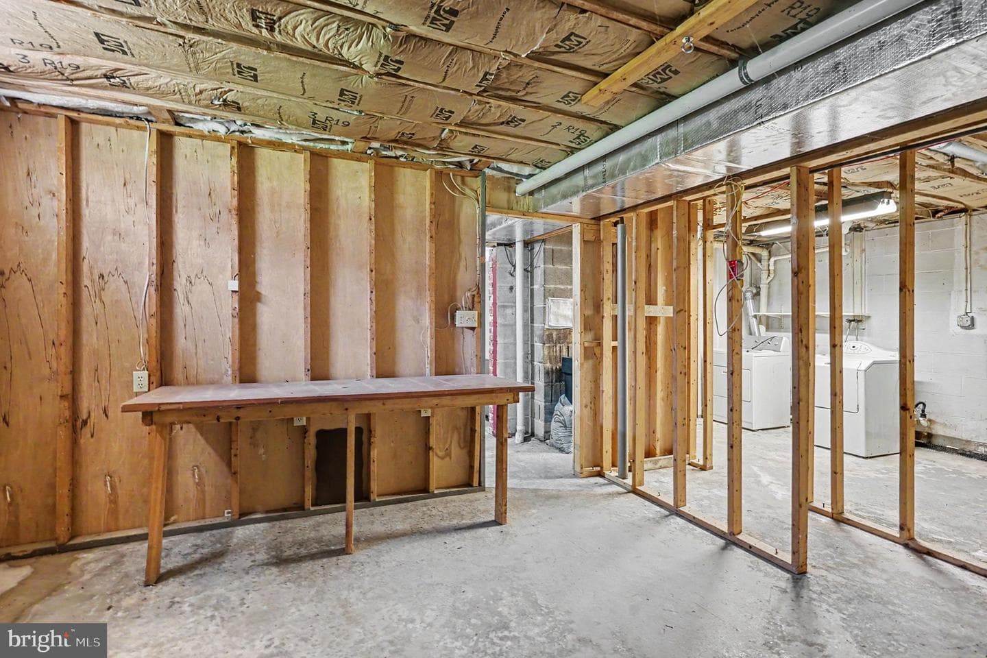 141 Papermill Road photo 32