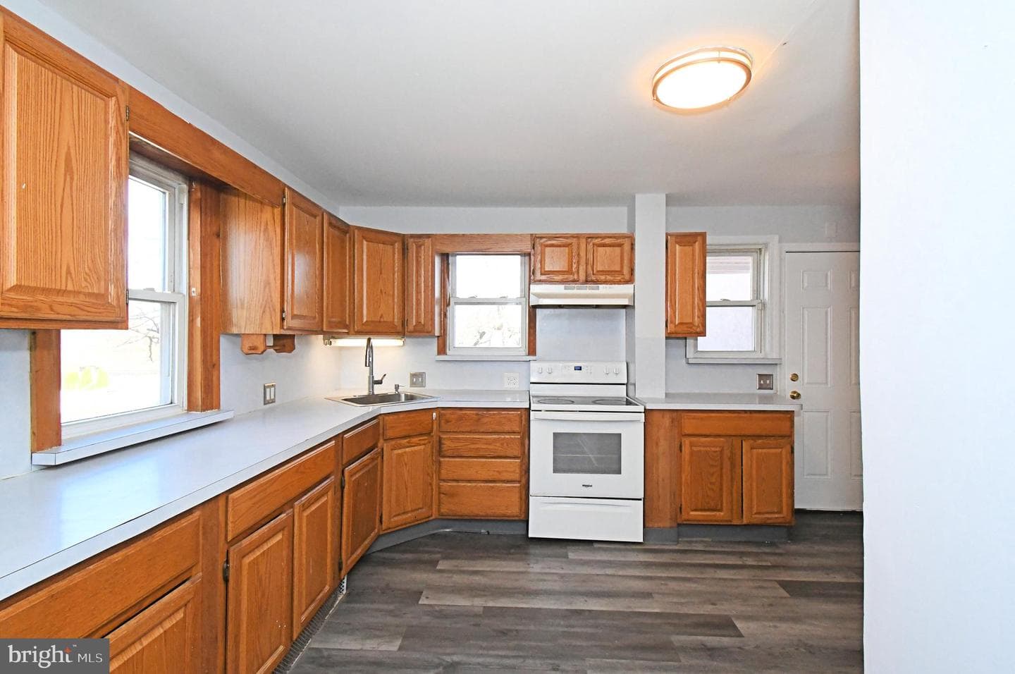 2721 Cowpath Road photo 6
