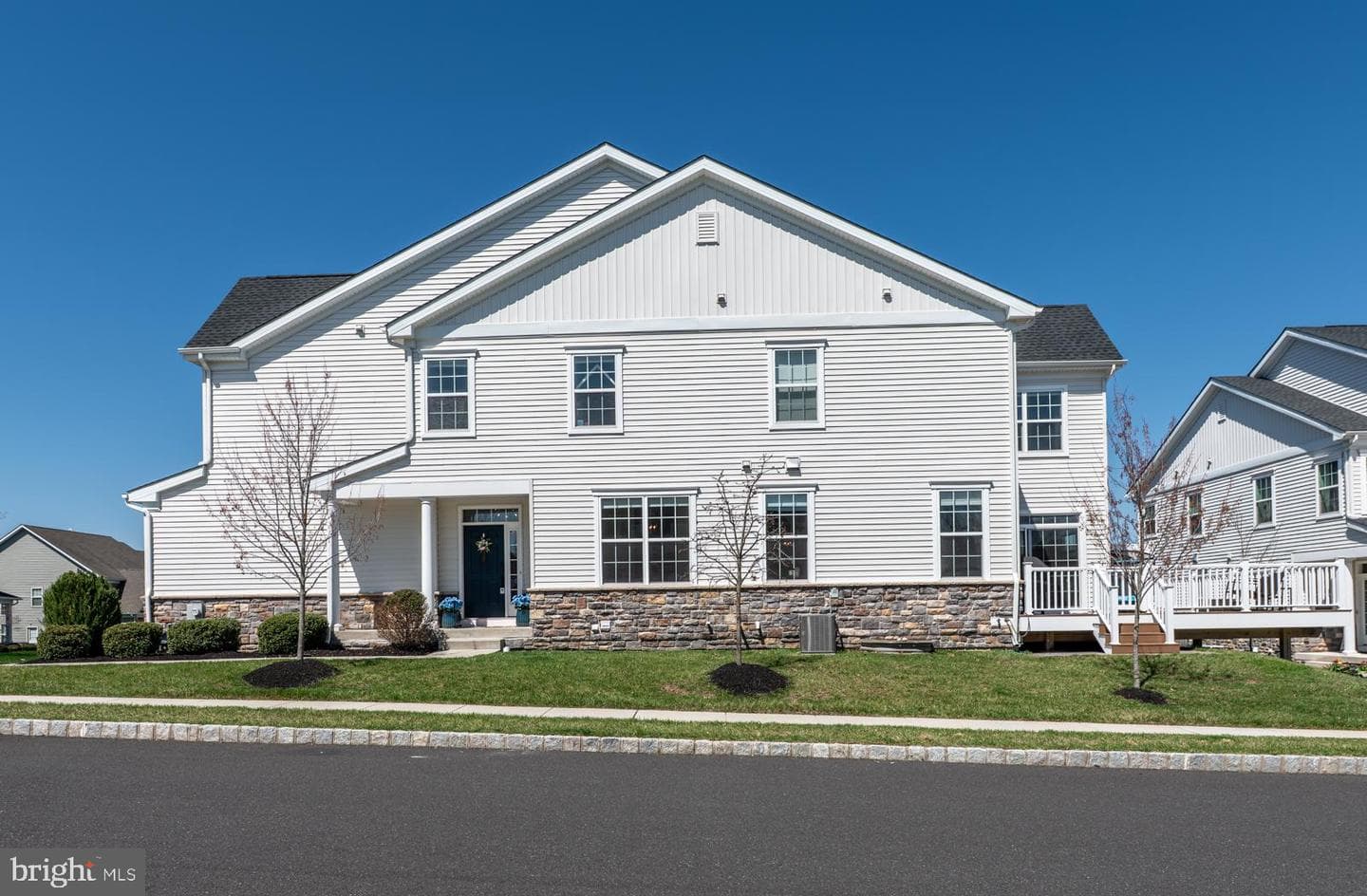 325 Goldman Drive photo 3