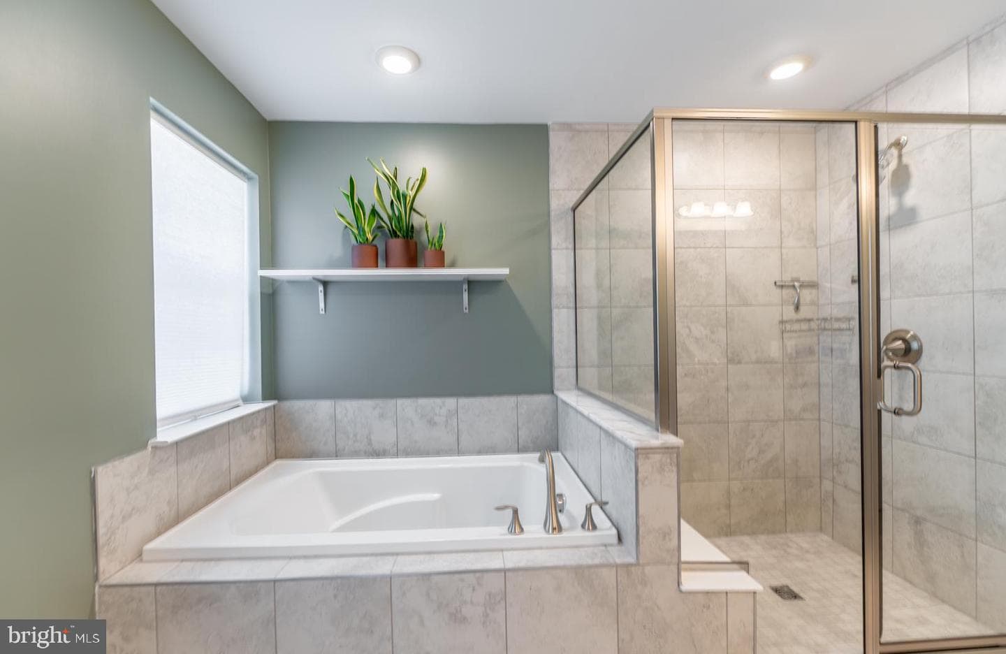 325 Goldman Drive photo 32