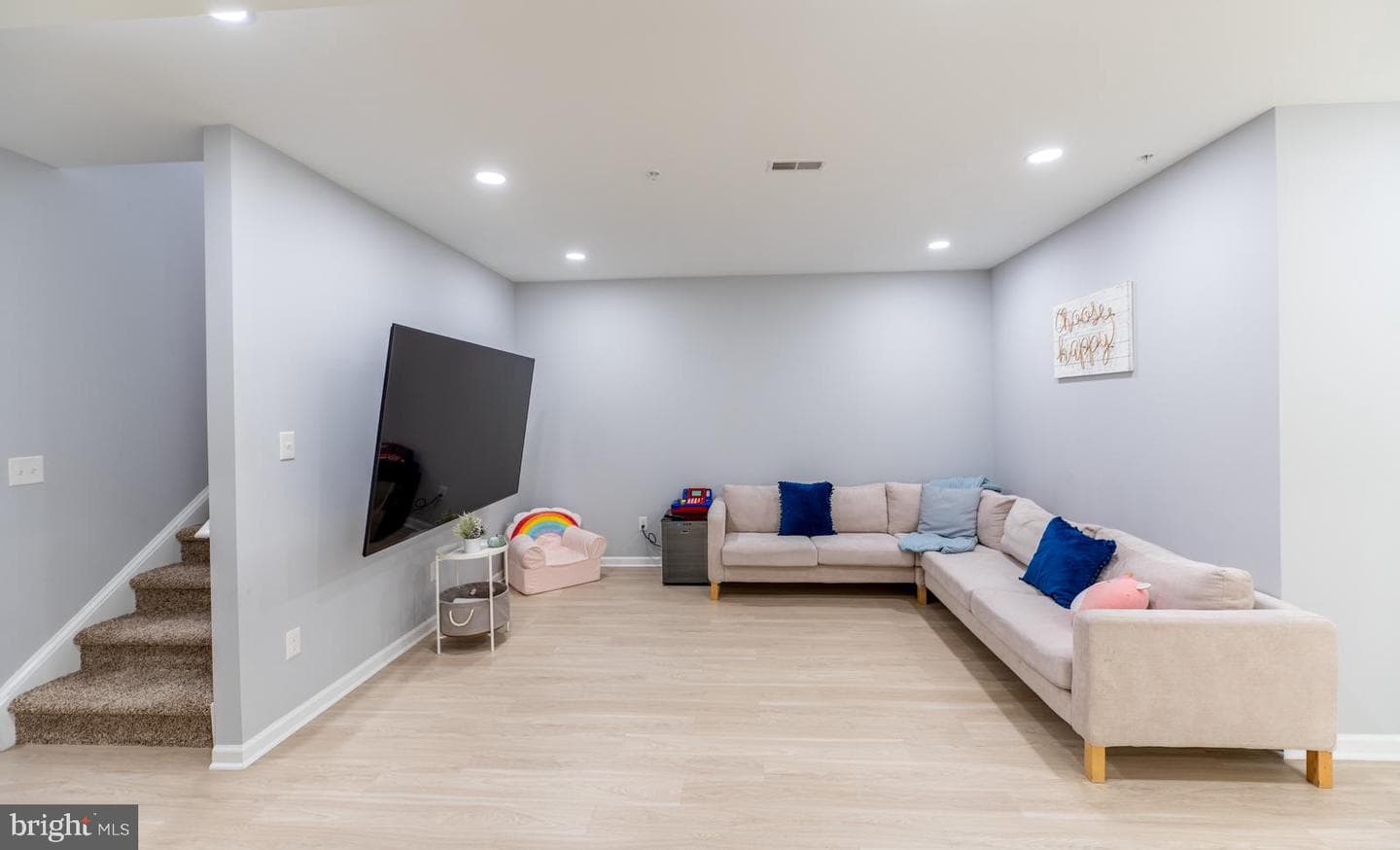325 Goldman Drive photo 44