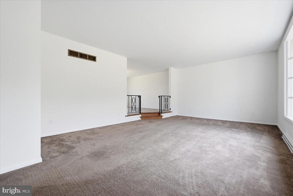 3728 Kings Road photo 9